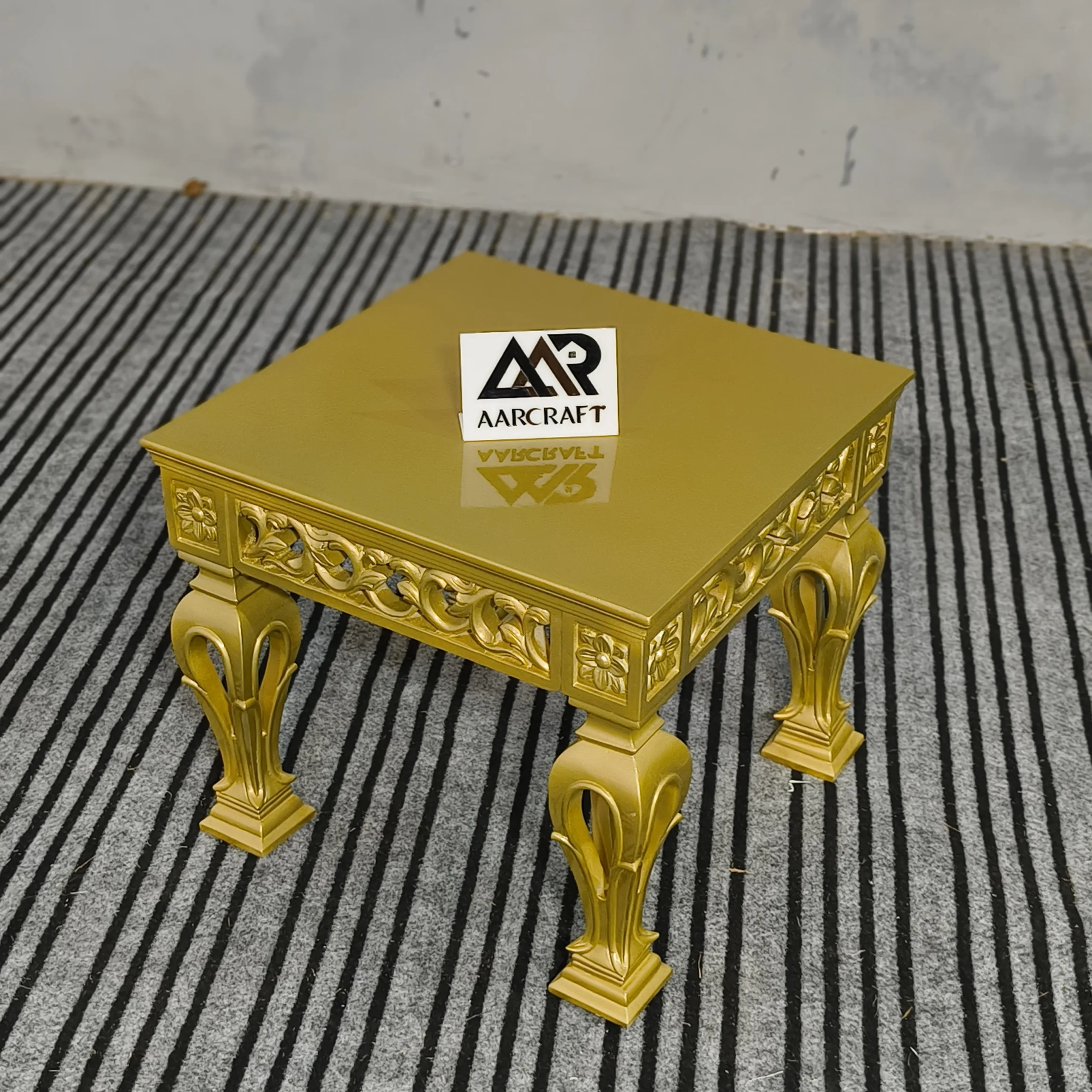 Royal Luxury Single Sofa Set with Gold Carved Center Table - Image 5